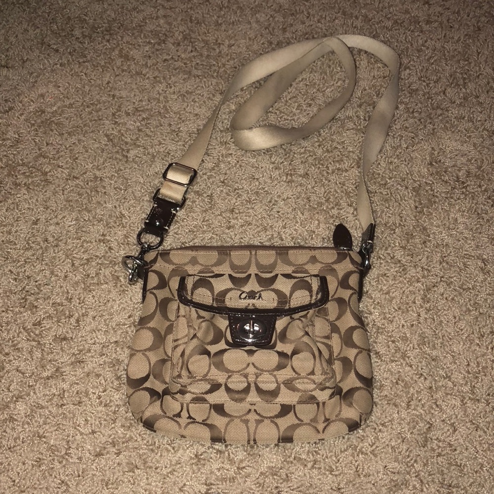 Cross body coach